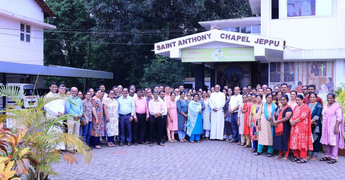 Diocese of Mangalore Organises Study Session for Parish Lay Faithful Leaders; KETB Chairperson Shalet Pinto Felicitated